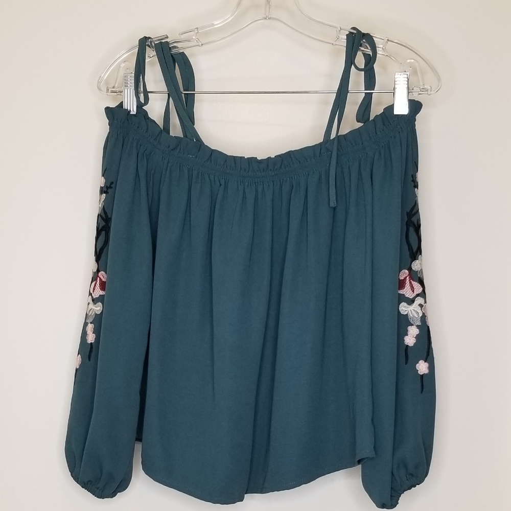 inTu green off-the-shoulder top w/tie straps - XS